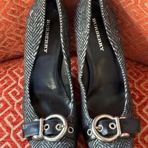 Authentic Burberry Women's Black and Gray Herringbone Heels EU 37/US 6.5-7